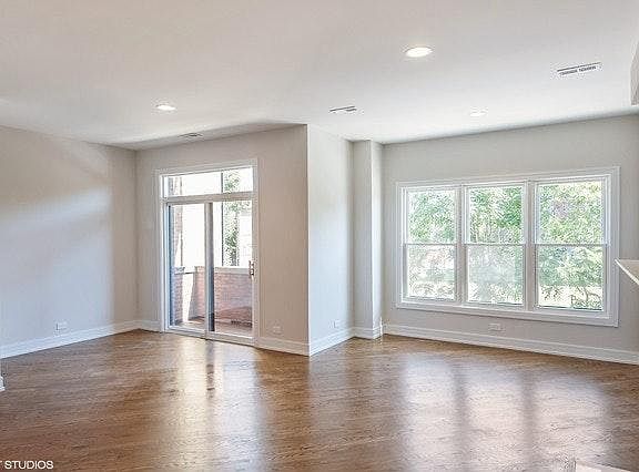 4th image of 2636 N Lincoln Ave