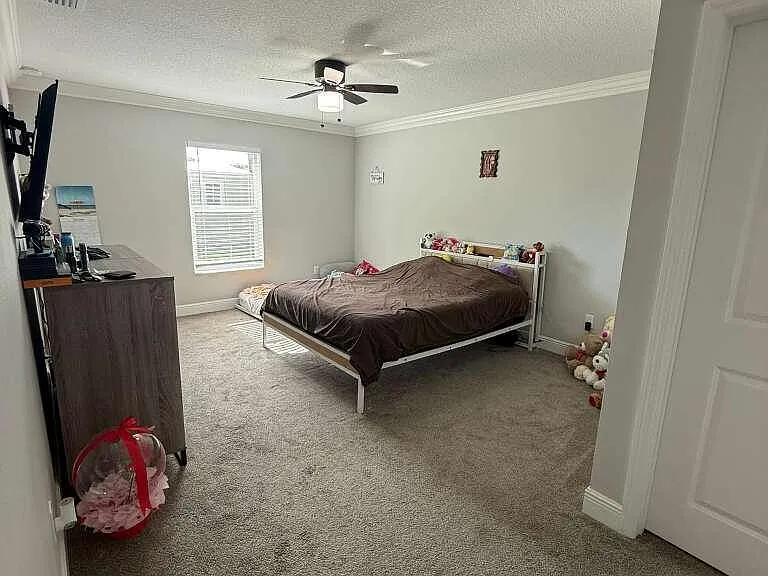 349 NW Hibiscus St — Photo 11