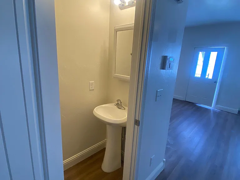 1587 N 565 W #104 — Photo 9