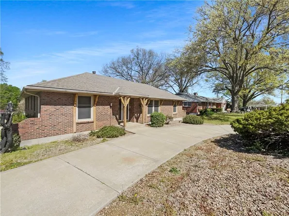 3214 S Hawthorne Ave, Independence, MO 64052