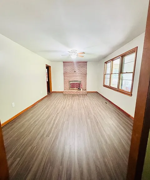 1291 Church Rd — Photo 2