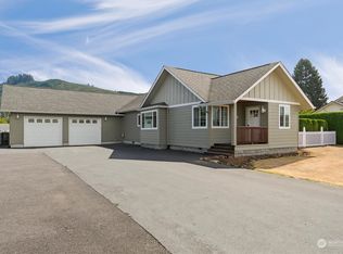4606 Pleasant Hill Rd, Kelso, WA 98626