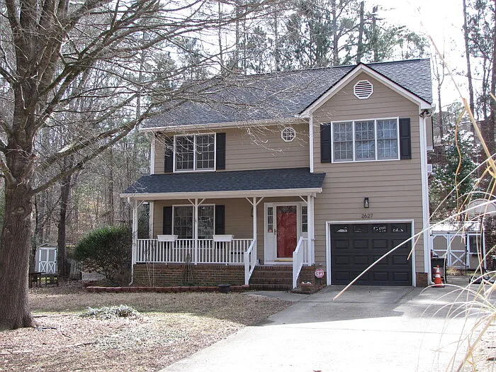 3 bed, 2.5 bath, $2,200 — Photo 1