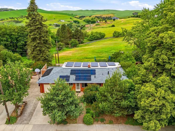 1315 NW Douglas Dr, Pullman, WA 99163