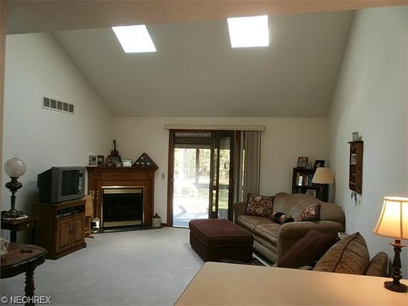 5th image of 125 Turquoise Dr