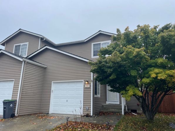 303 NW Capstan Ct