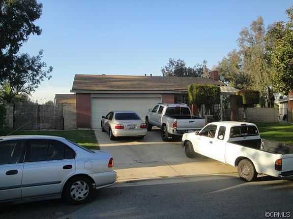 2nd image of 2438 Emerson Cir