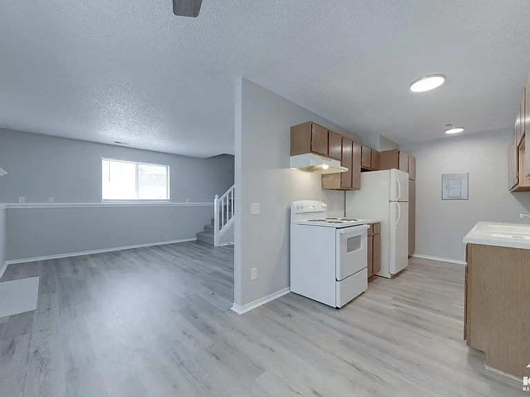 7011 W Sheriac Cir — Photo 8