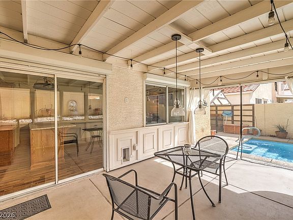 3rd image of 1005 Rainbow Meadows Dr