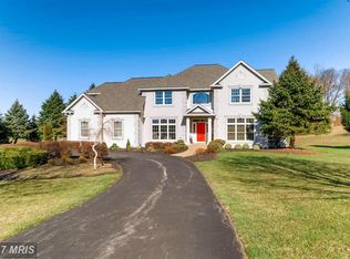 15 Woodfield Ct, Reisterstown, MD