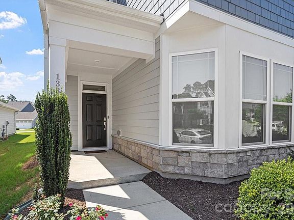 3rd image of 133 Beldenshire Way