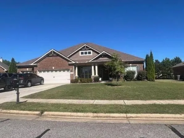 412 Creekwater Cir NW, Madison, AL 35757