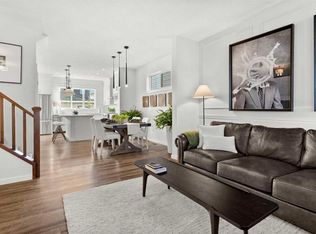 128 W Heritage Hts, Cochrane, AB T4C2R5