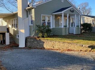 2 Bayview Rd E, Niantic, CT 06357