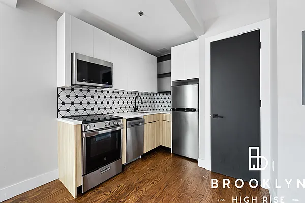 Rented by Brooklyn High Rise LLC | media 17