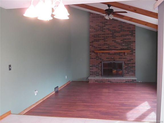 4th image of 7018 Dawn Dr