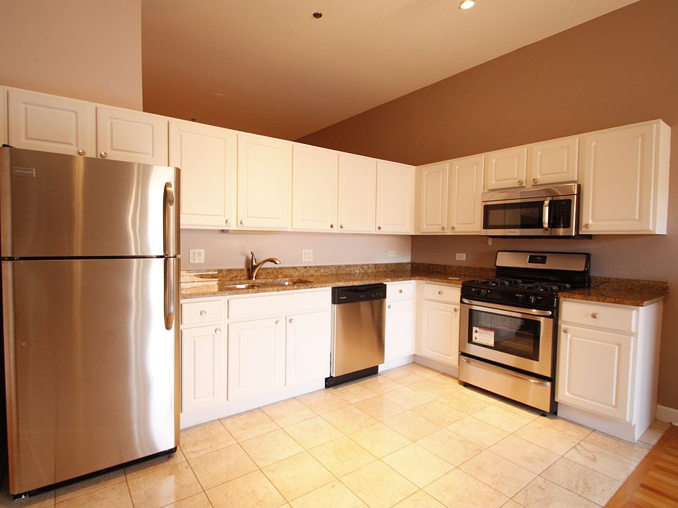 1st image of 1000 E 53rd St Unit 502
