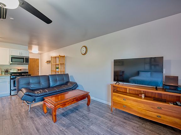 4th image of 355 Kalanianaole St #225