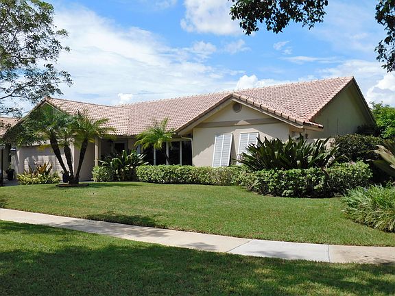2nd image of 277 Deer Creek Woodlake Cir E