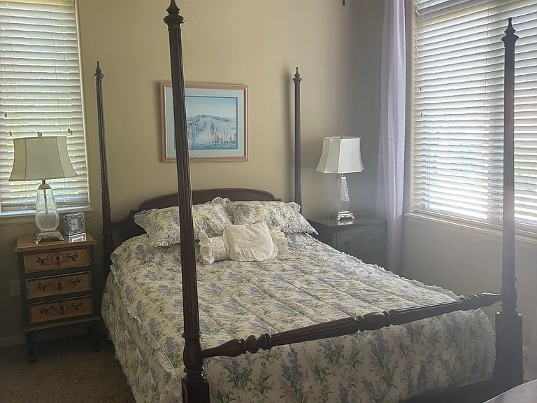 2523 NW Crossing Dr — Photo 7