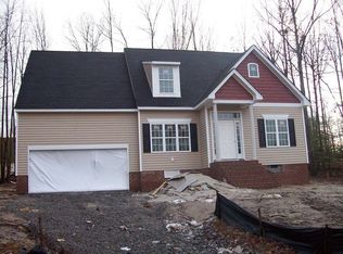 4129 Wisteria Ln, Hopewell, VA 23860