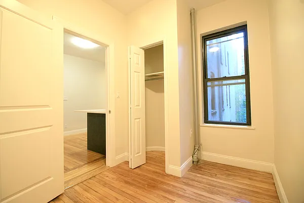 Rented by Link NY Realty | media 19