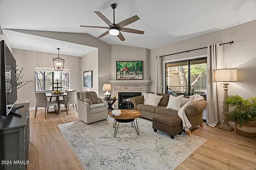 15050 N Thompson Peak Pkwy #2035 Photo 1