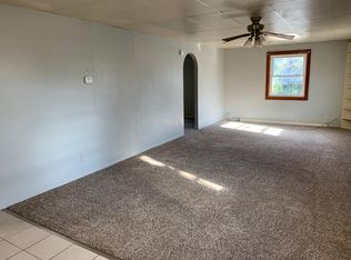 101 W 5th St, West Frankfort, IL 62896