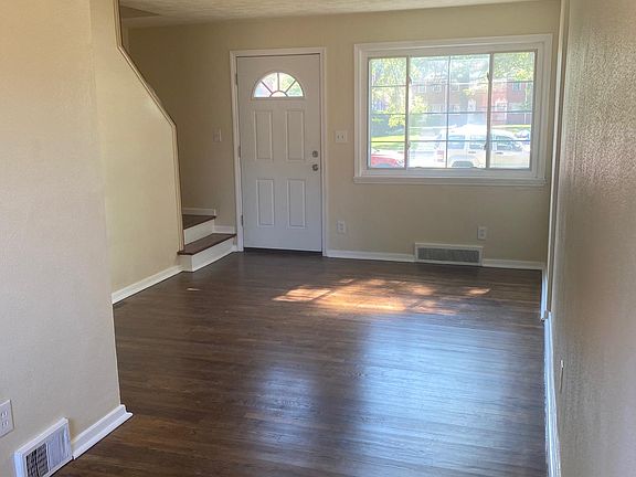 2nd image of 431 Clearview Dr APT B