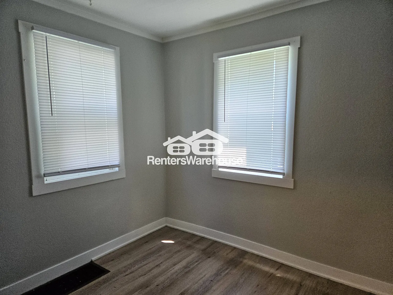 1 Bedroom, 1 Bath duplex — Photo 4