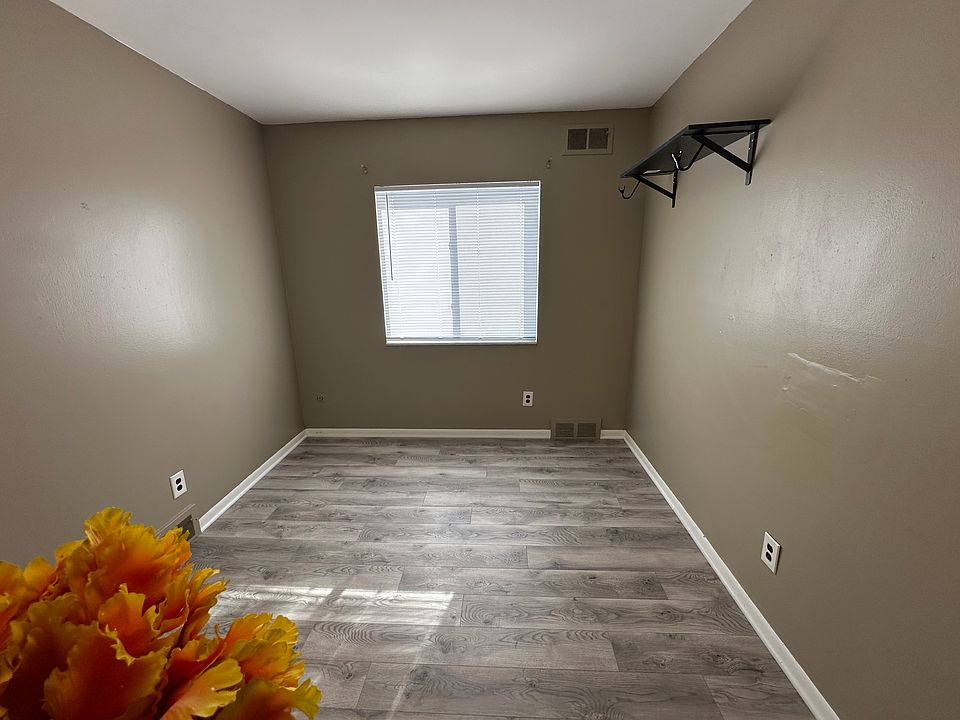 31801 Kelly Rd Apt 32, photo 6