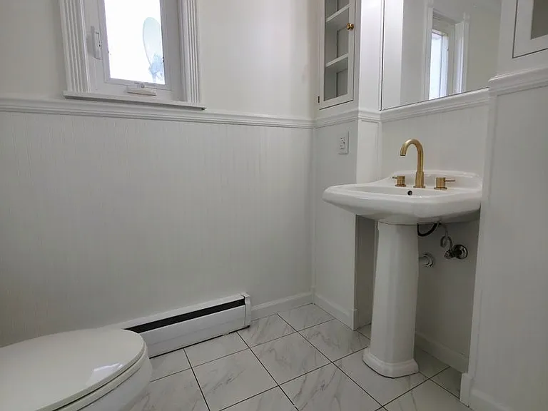 424 Pennsylvania Ave — Photo 32