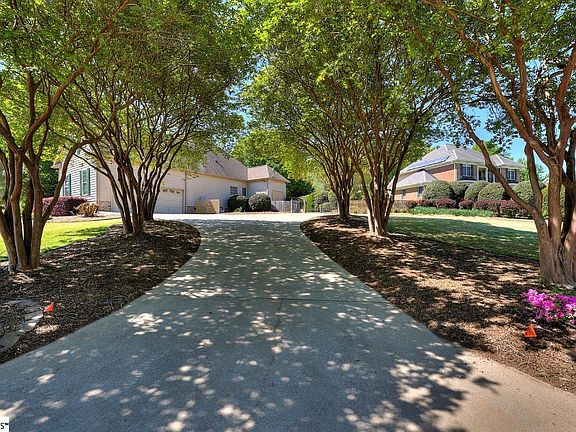 4th image of 15 Mandarin Cir