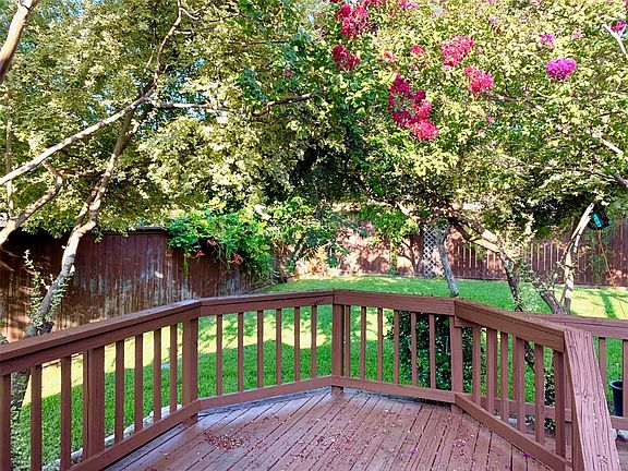 2nd image of 2402 Dublin Dr