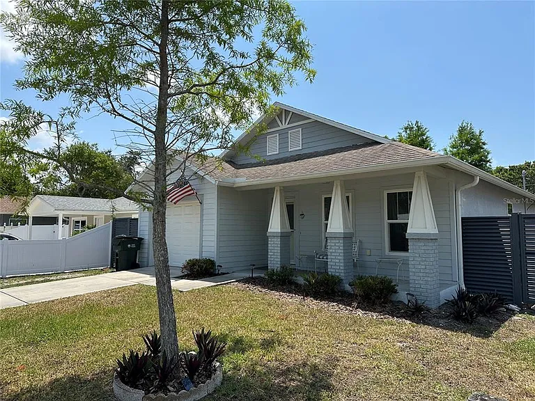 1119 Beverly Ave — Photo 24