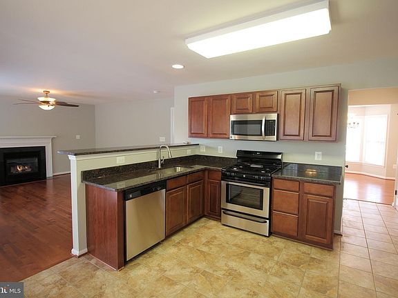 5th image of 11303 Lenoir Ct