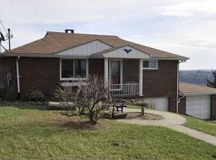 102 Vine St, Clairton, PA 15025