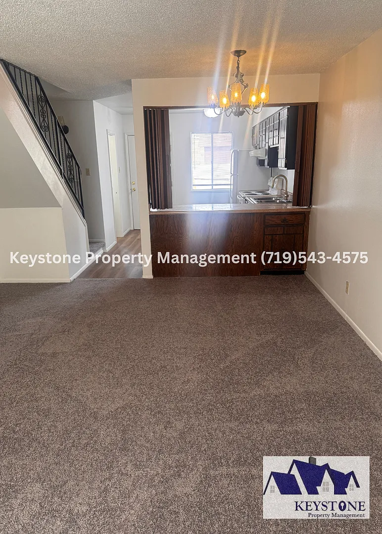 Take $625 Off First Months Rent!! Updated Belmont Townhome With Attached Garage & Fenced Yard $12... — Photo 4