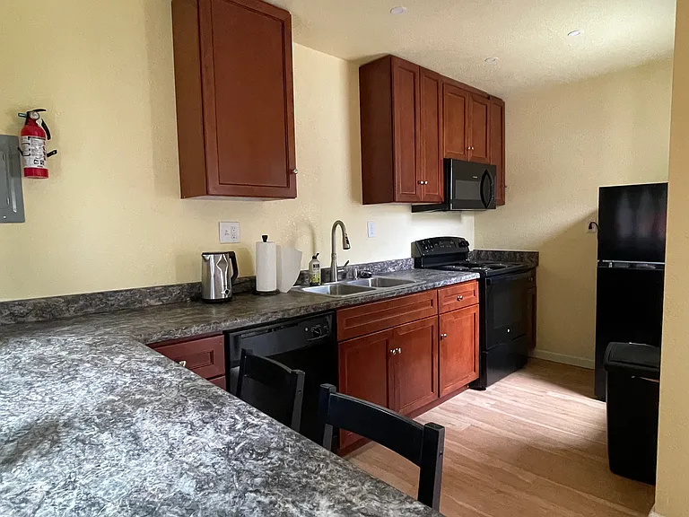 1746 Sattler Dr #B — Photo 4