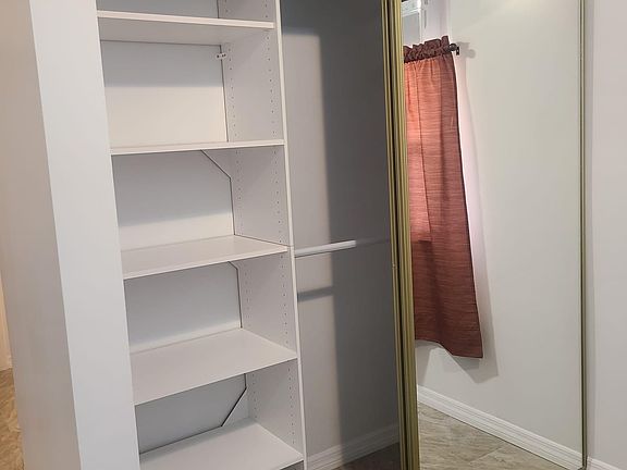 4th image of 435 NE 135th St #0