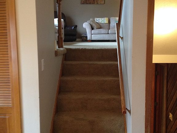 Steps from entry way to LR