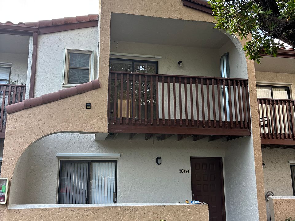 1st image of 10171 NW 33rd St