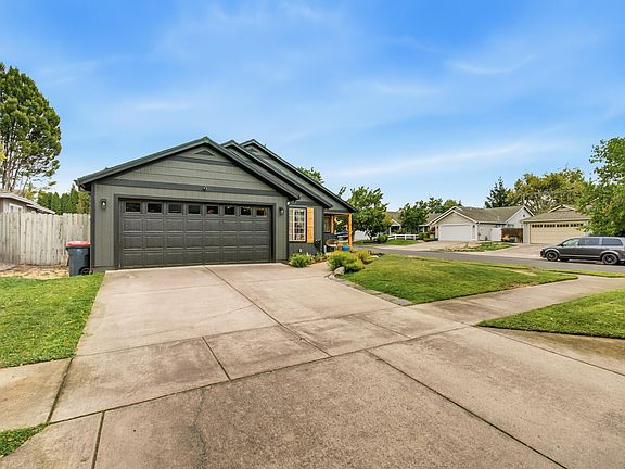 3rd image of 719 Nobility Dr