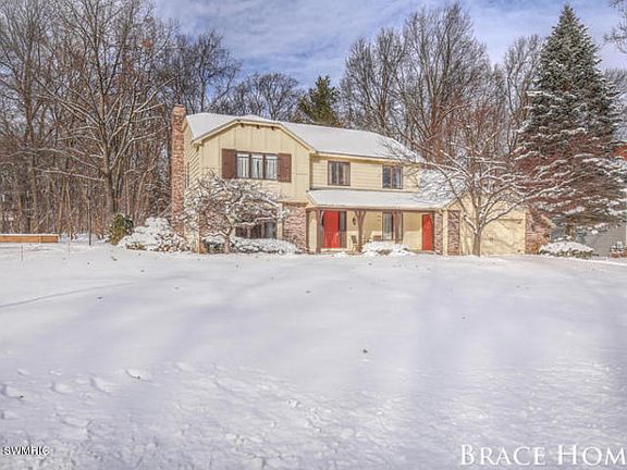 2nd image of 6825 Forest Valley Dr SE