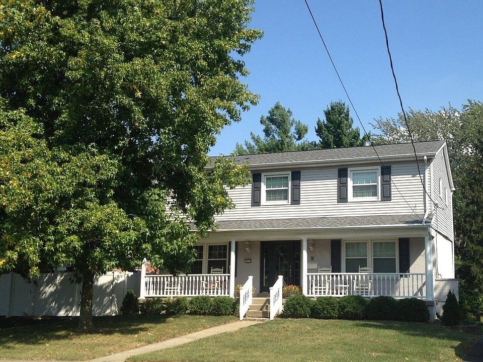 1st image of 9436 Yellowwood Dr
