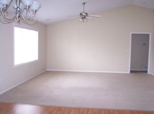 104 Brookstone Cir, Manhattan, KS 66502