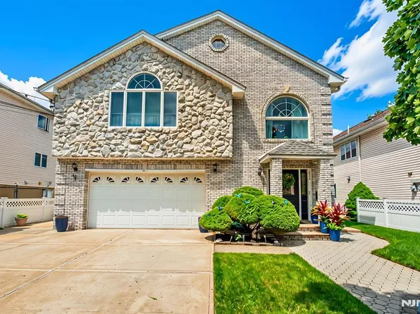 223 Division Ave, Garfield, NJ 07026
