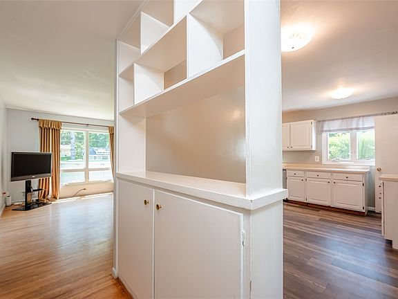5th image of 84 Harvest Rd