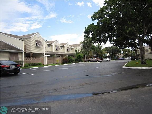 2nd image of 4934 S Hemingway Cir #128