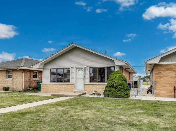 6105 W 83rd St, Burbank, IL 60459